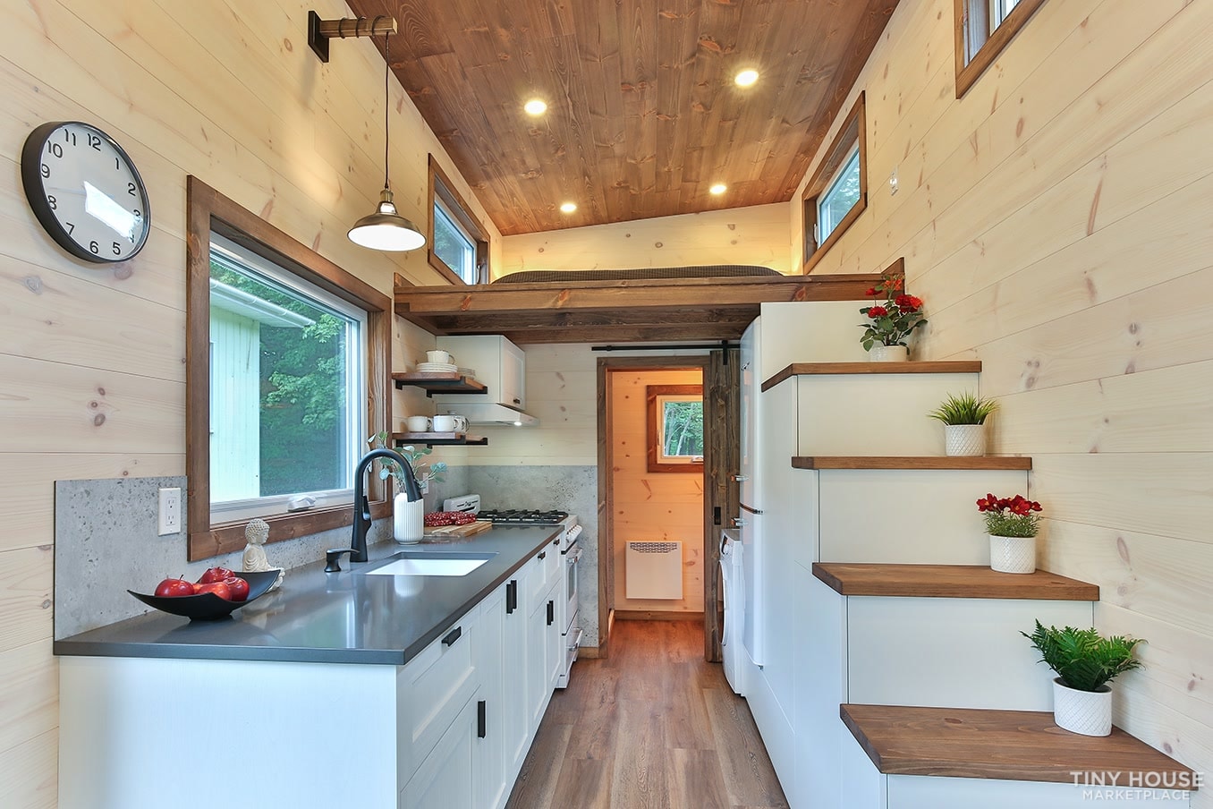 Brand New 24' Luxury Tiny Home