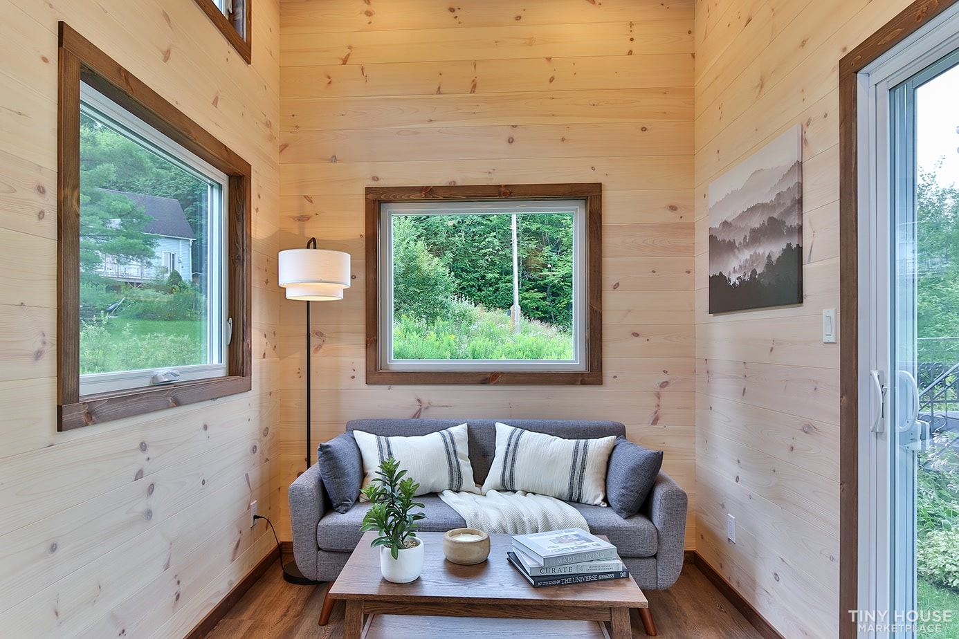 Brand New 24' Luxury Tiny Home - Image 3 Thumbnail