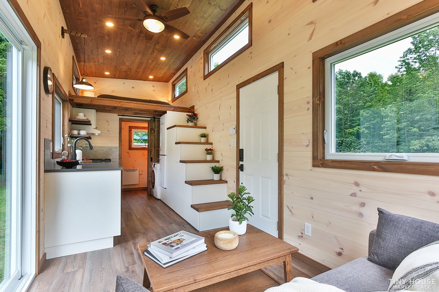 Brand New 24' Luxury Tiny Home - Image 4 Thumbnail