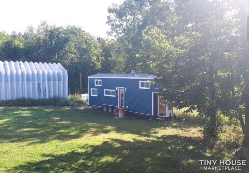 Brand New 32' Tiny Home - Image 1 Thumbnail