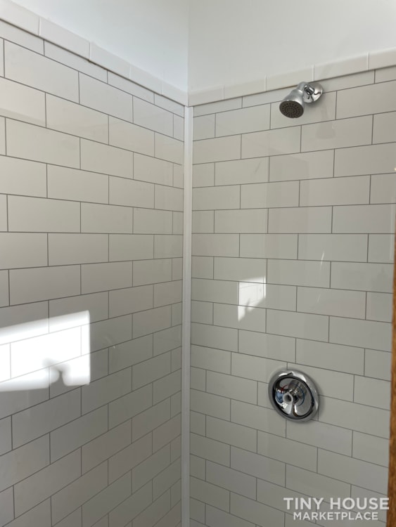 Brand New 40’ Container Home - Image 2 Thumbnail