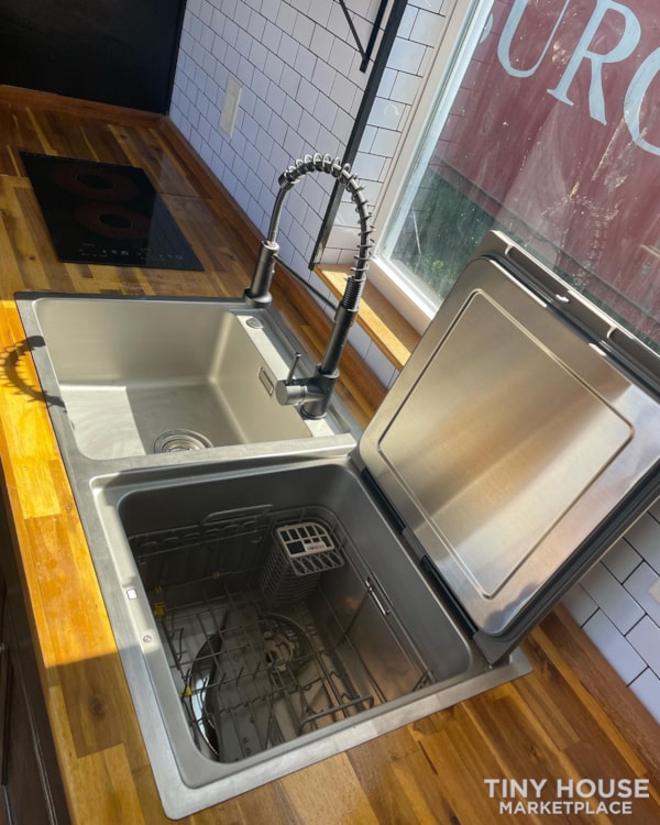 Brand New 40' Rustic Modern Fusion Container Home - Image 3 Thumbnail