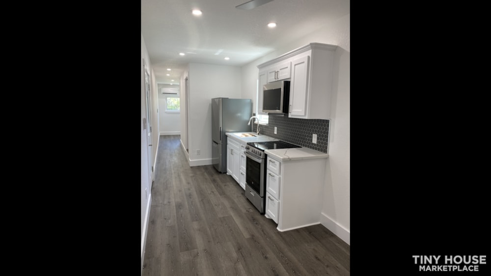 Brand New 40Ft Shipping Container Tiny Home 2022 “High Cube” - Image 2 Thumbnail