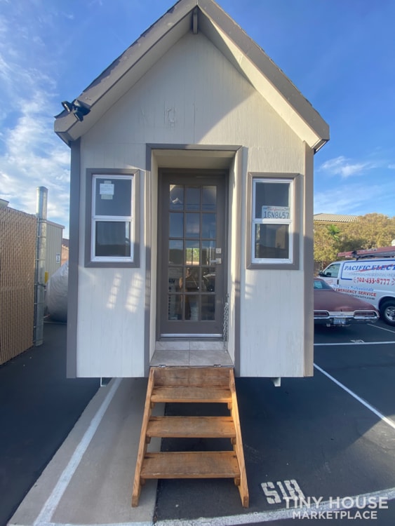 Brand New Cozy Build! Beautiful 272 Sq Ft. Tiny House w/Loft - Image 2 Thumbnail