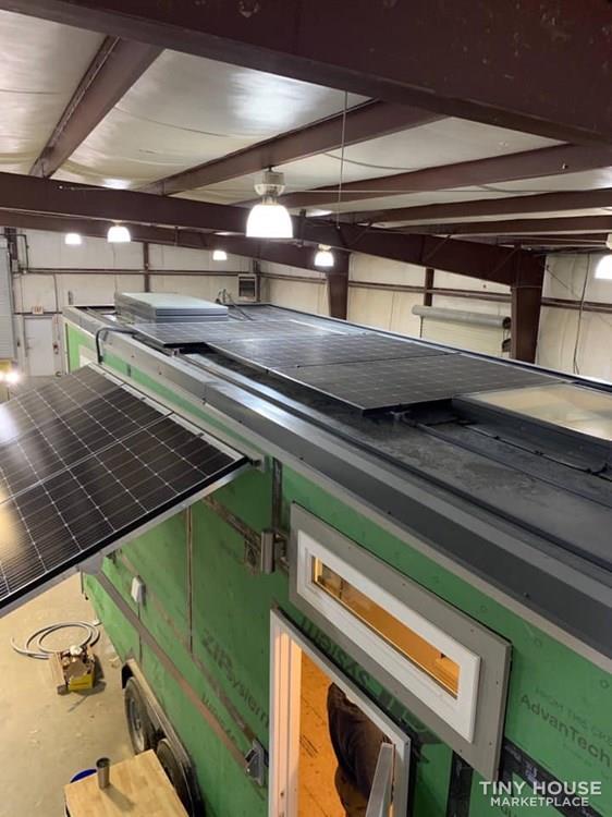 Brand new off grid ready tiny house on wheels - Image 3 Thumbnail