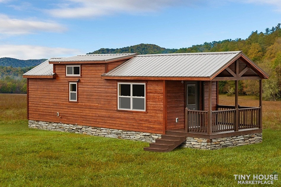 Brand New Pocono Cabin: Spacious 399 sq.ft. Home with Loft, Ready Now!