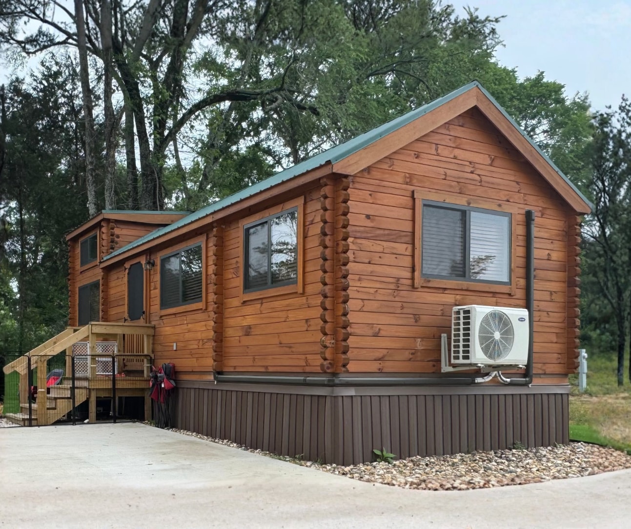 Rancher Log Cabin Park Model-$78,000 - Image 1 Thumbnail
