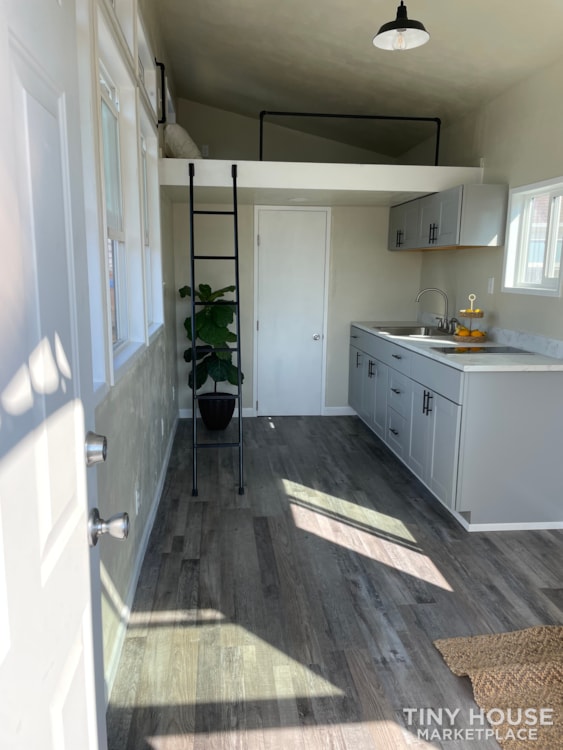 Brand New Spacious Tiny House - Image 3 Thumbnail