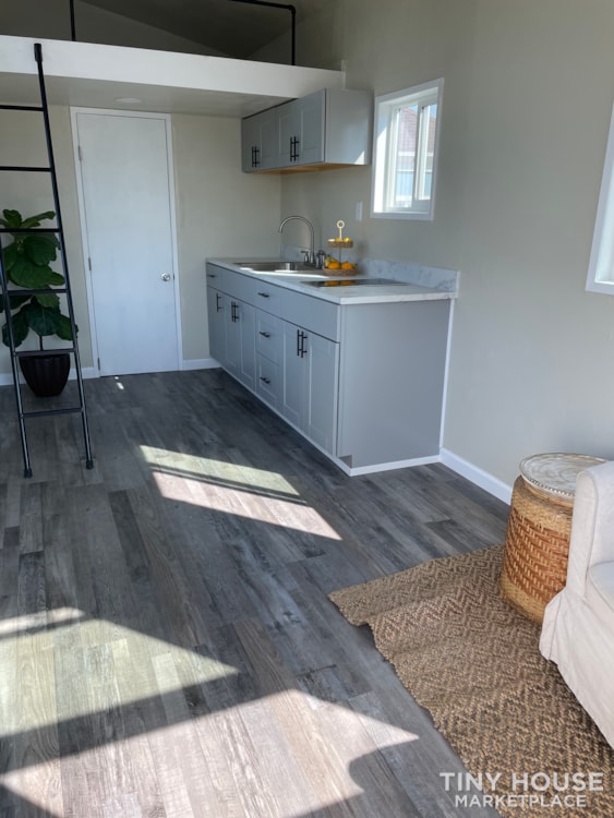 Brand New Spacious Tiny House - Image 4 Thumbnail