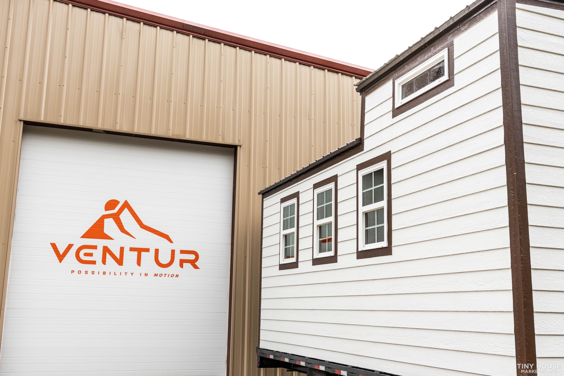 Brand New Tiny Home - Built by Ventur - Image 2 Thumbnail
