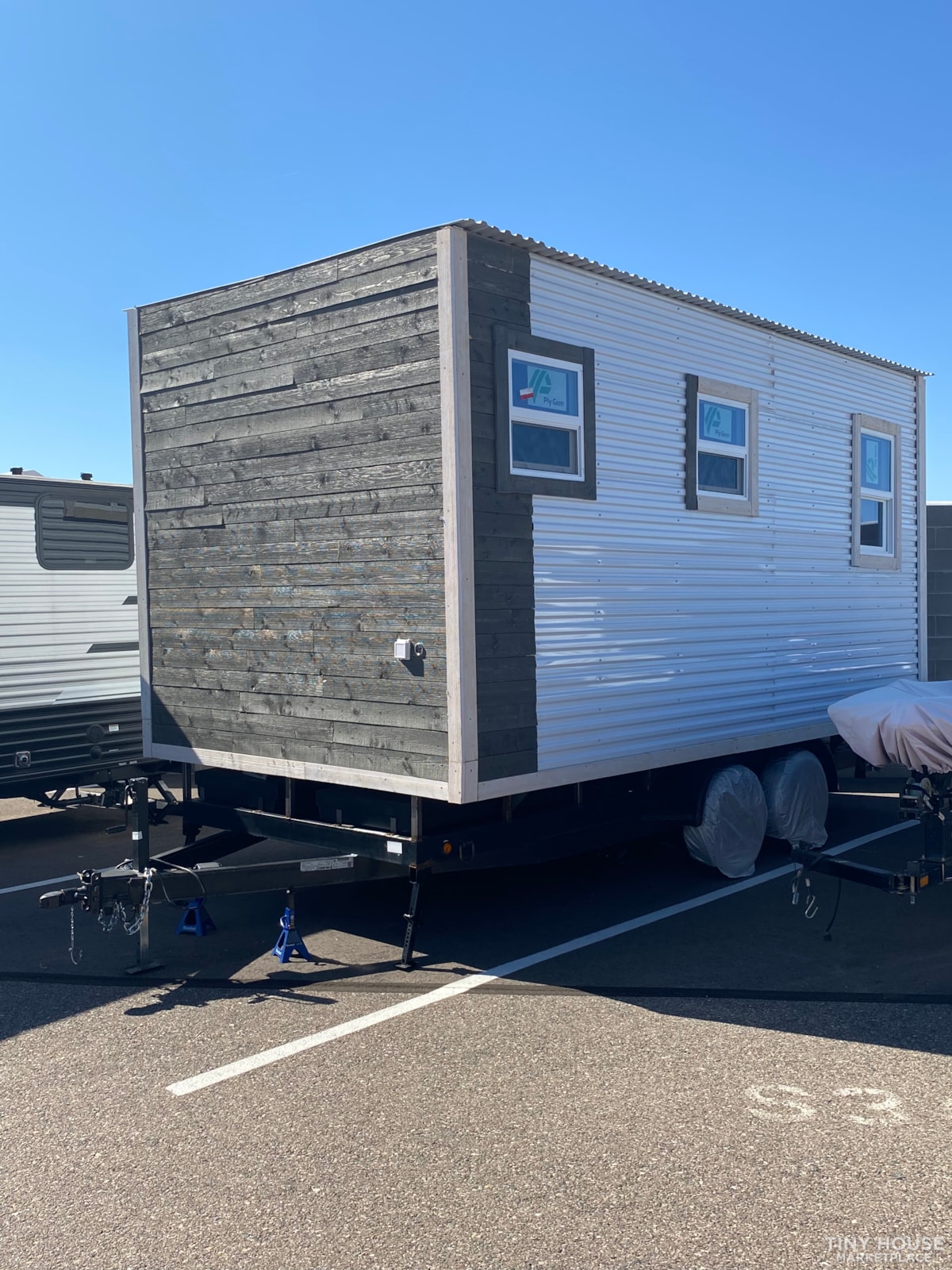 Brand New Tiny Home for Sale - 2022 Built by Tiny Home Adventures - Image 2 Thumbnail