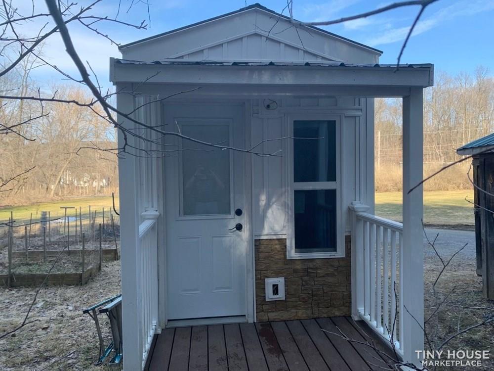 Brand New Tiny House Modern Style - Image 2 Thumbnail