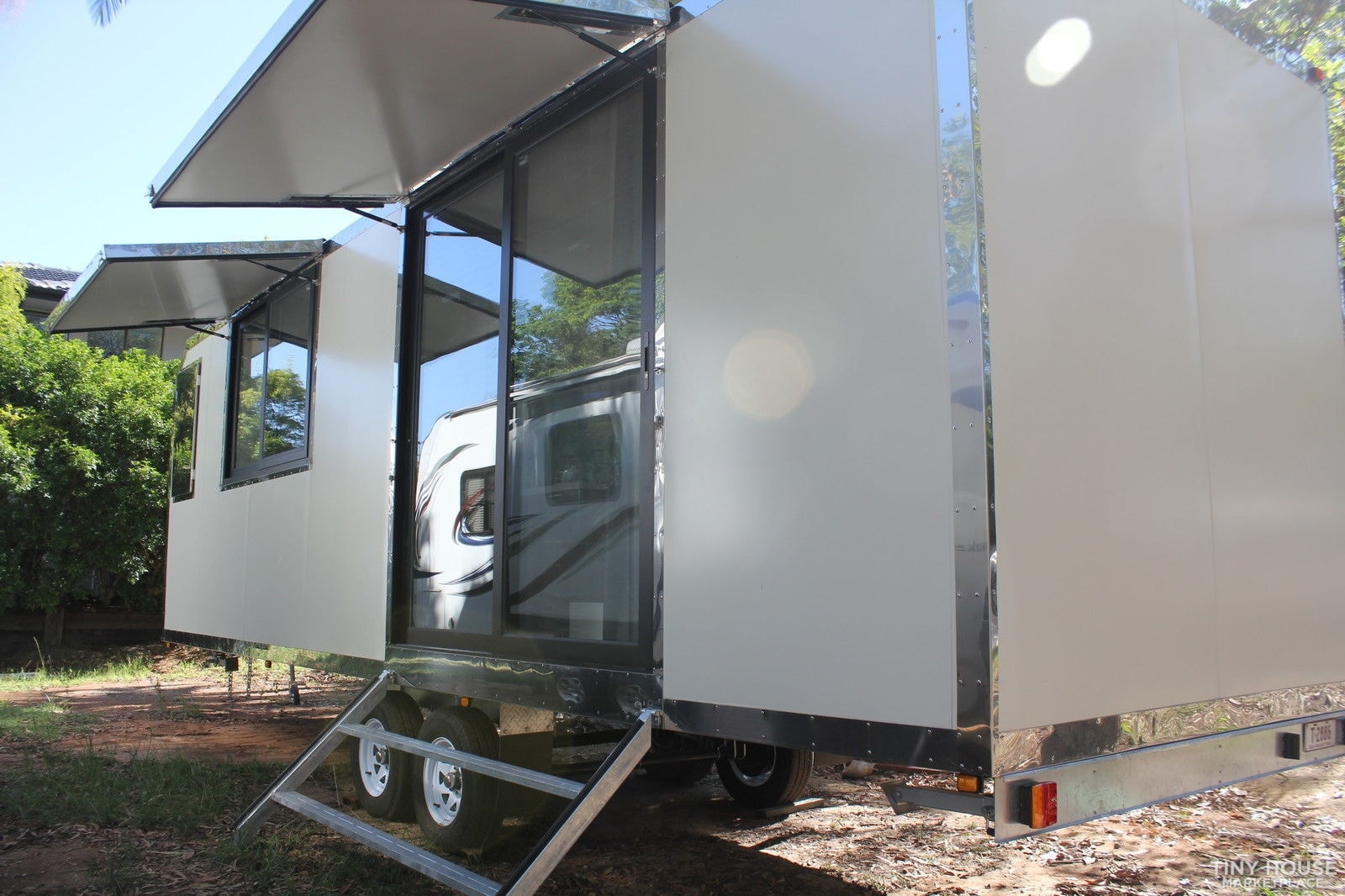 BRAND NEW Foldable Tiny House on wheels MOTH delivered - Image 3 Thumbnail