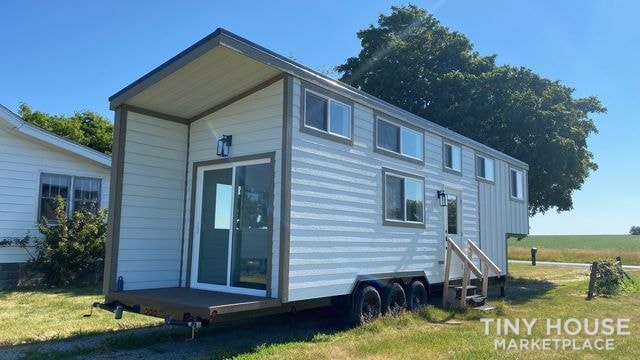 NEW 300sq foot TINY HOME on TRAILER!  - Image 2 Thumbnail
