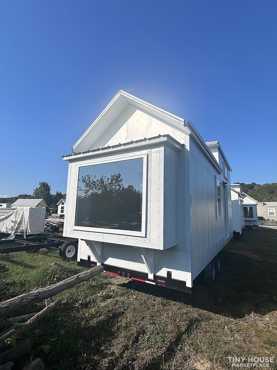 Brand New Tiny w/ Vaulted Ceiling & Bay Window & Built by Incredible Tiny Homes! - Image 2 Thumbnail