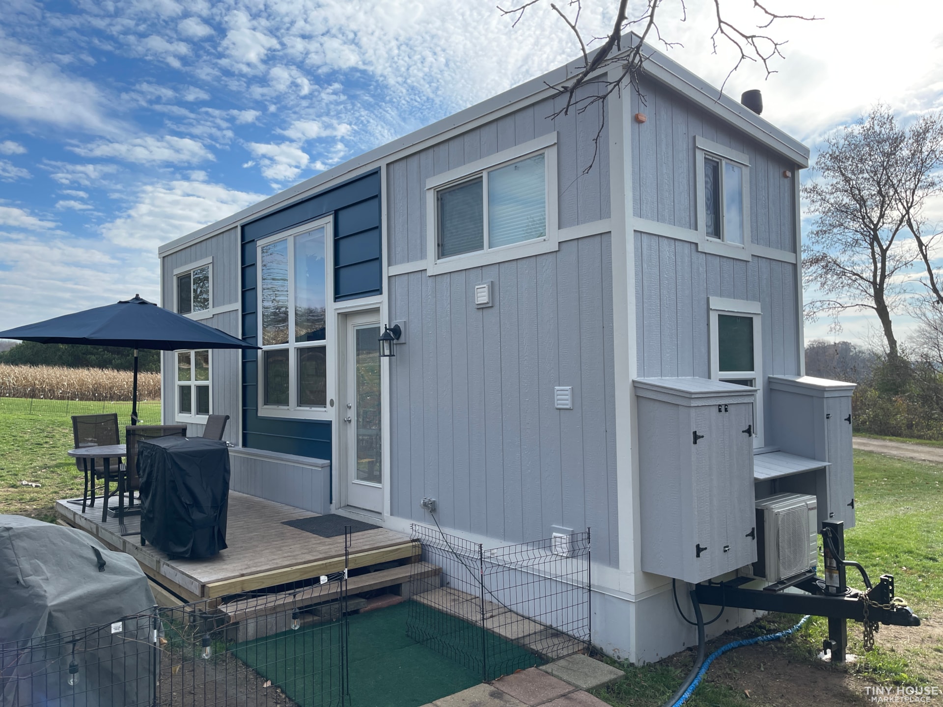(Pending Sale) Bright & Airy 30’ Tiny Home built in 2020, RVIA Certified - Image 3 Thumbnail