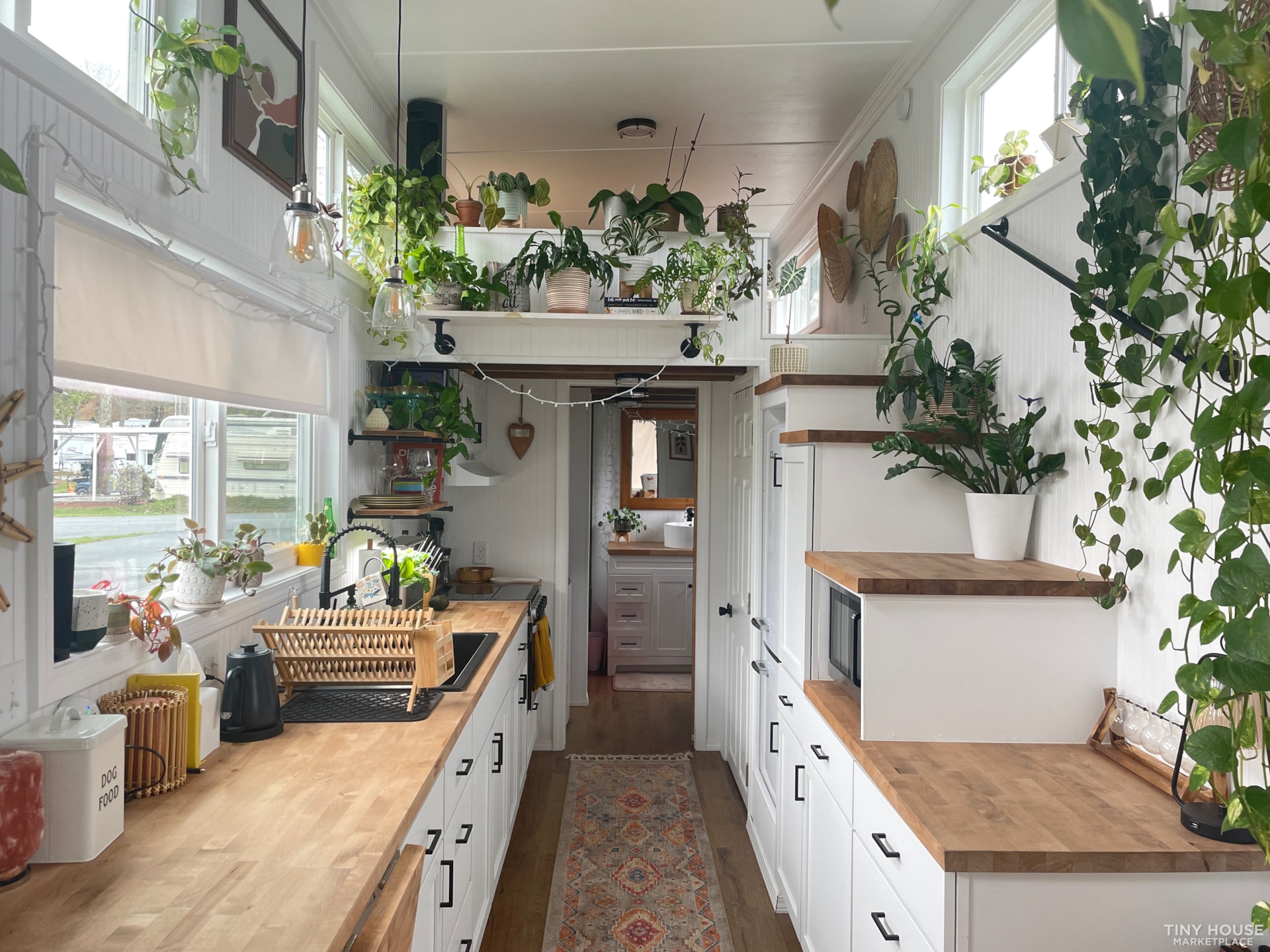 Bright & Airy Tiny House on Wheels - NOAH Certified - Custom Build 2022 - Image 4 Thumbnail