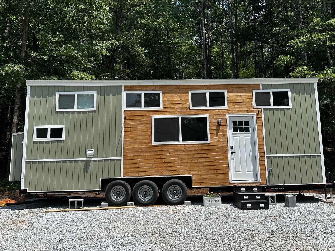 Bright & Airy Tiny House on Wheels - NOAH Certified - Custom Build 2022