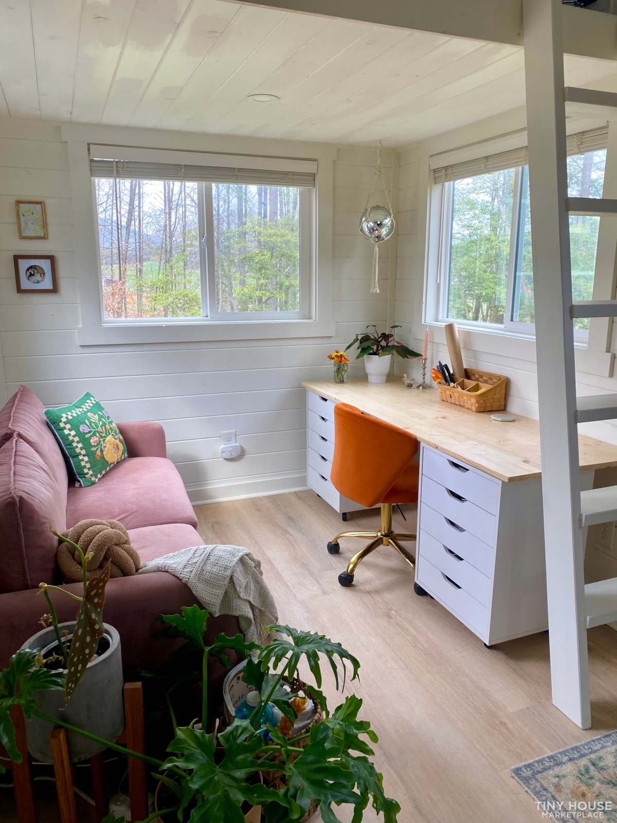 Bright and Airy 28x8 Tiny Home-Acony Bell Tiny Home Community - Image 3 Thumbnail