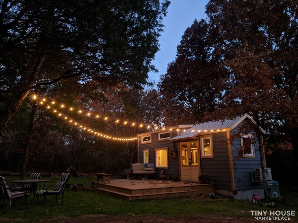 Bright and cozy 26 x 8.5 ft tiny home on wheels