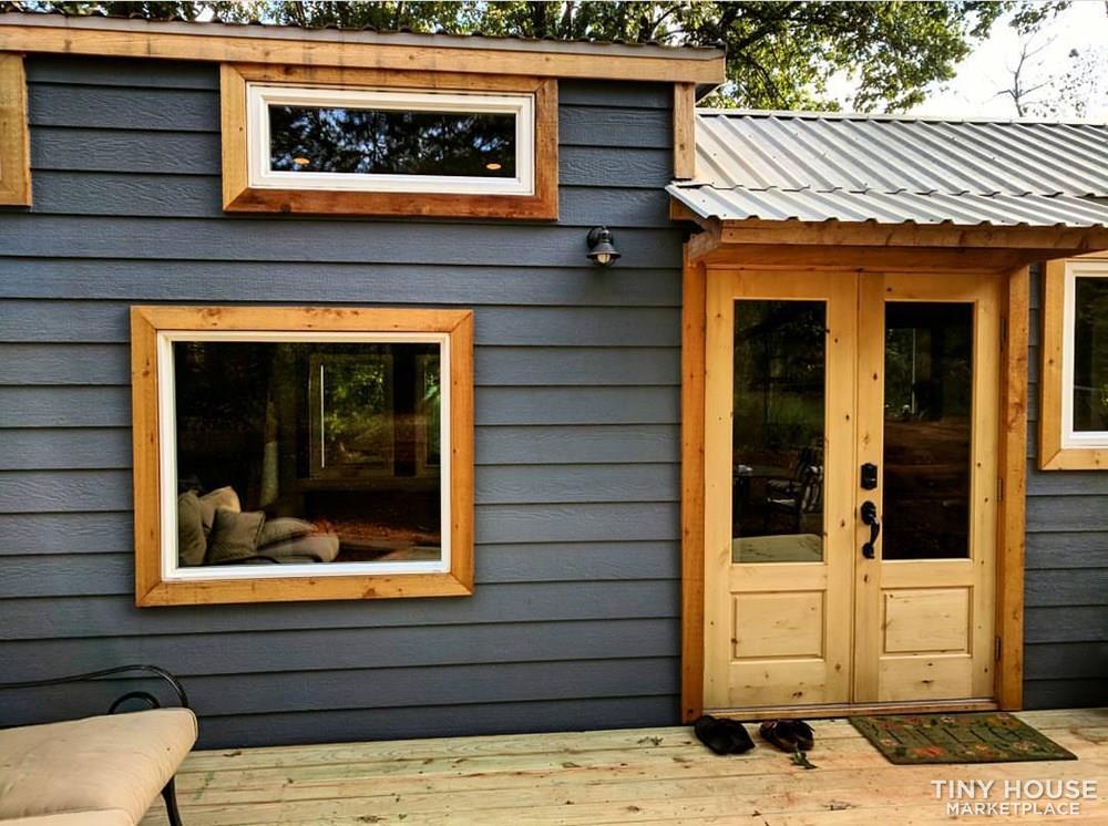 Bright and cozy 26 x 8.5 ft tiny home on wheels - Image 2 Thumbnail