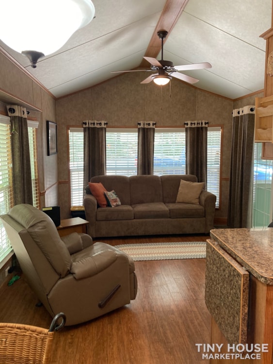 Bright Tiny House/Park Model with Seasonal Mountain View  - Image 3 Thumbnail