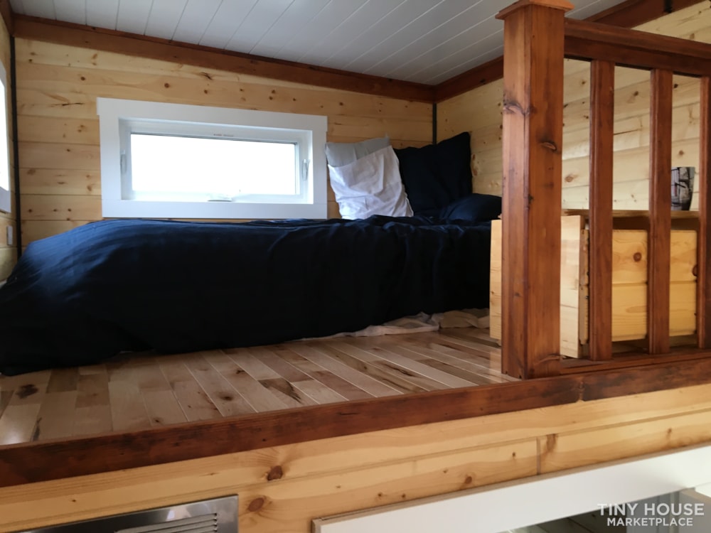 Built in 2019/2020. 300 sq ft. With Trailer.  - Image 4 Thumbnail