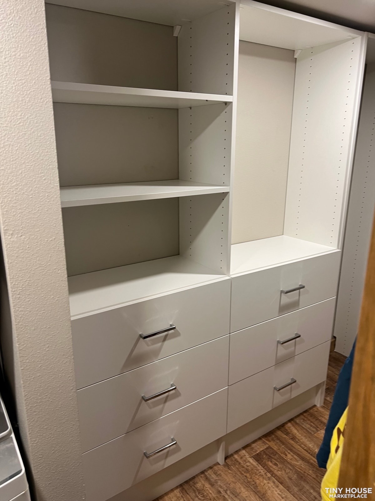 Built in Closet - Image 1 Thumbnail
