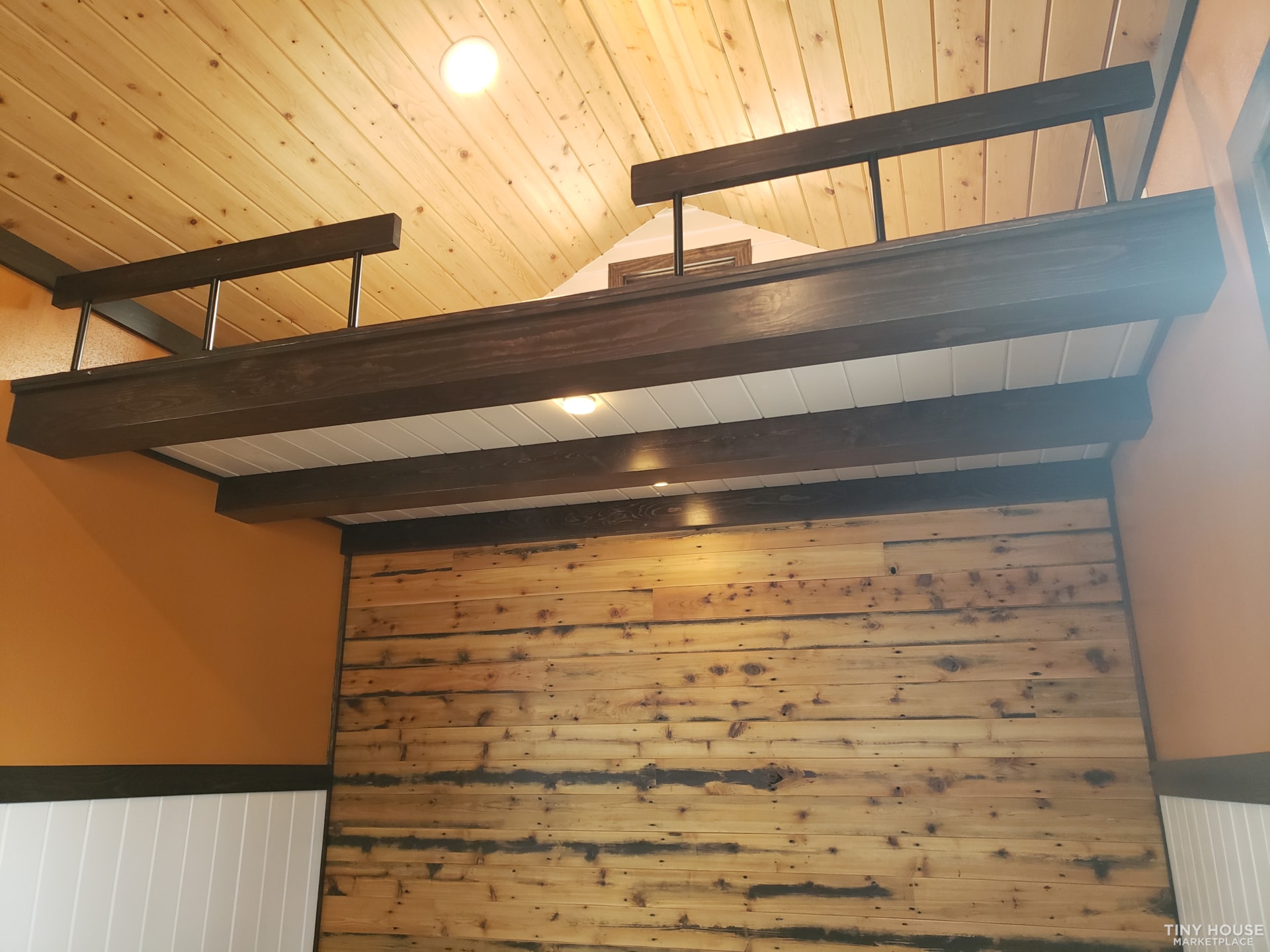 Cabin - Image 3 Thumbnail