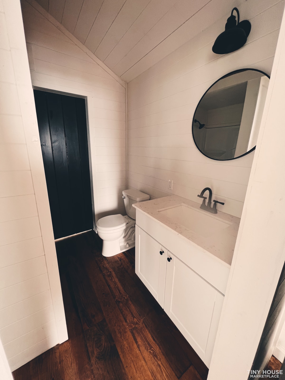 Cabin - Image 4 Thumbnail