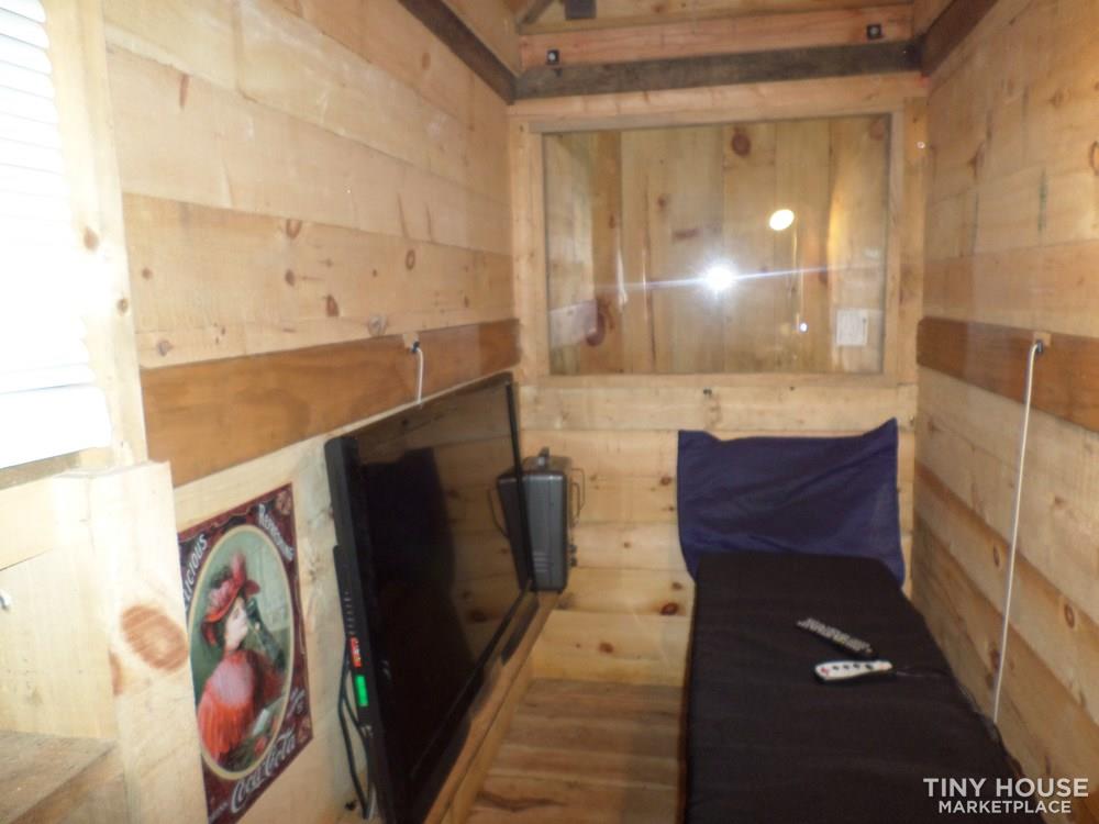 Cabin - office - camper - ice fishing house - extra bedroom - store - Image 2 Thumbnail