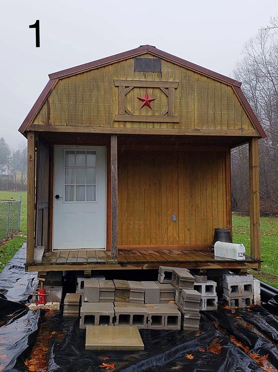 Cabin Style Tiny House with Covered Porch