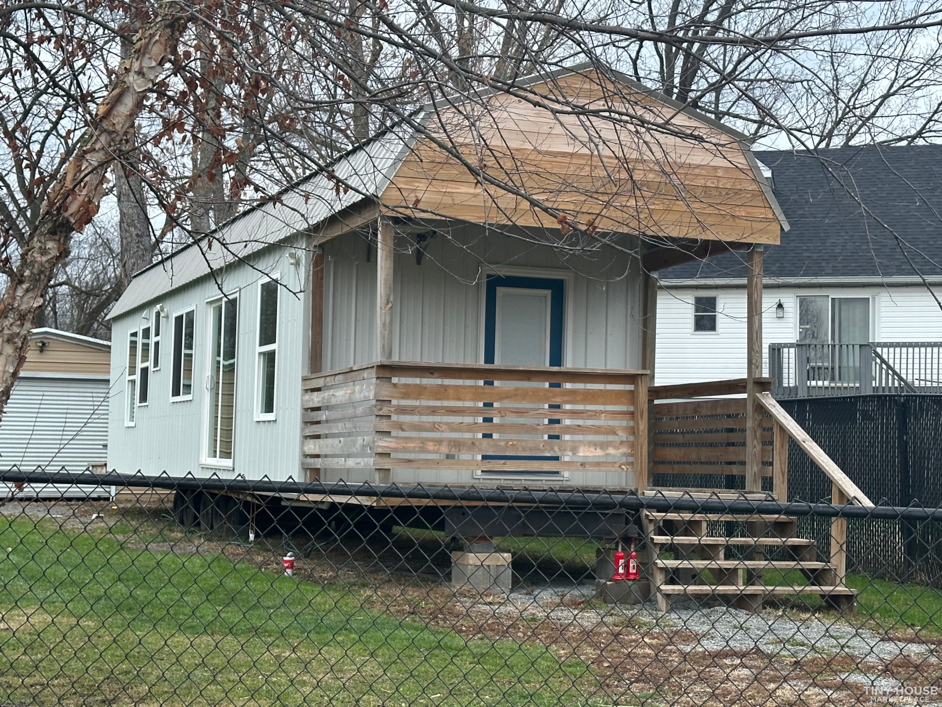 Cabin/Tiny Home on trailer - Ready to move