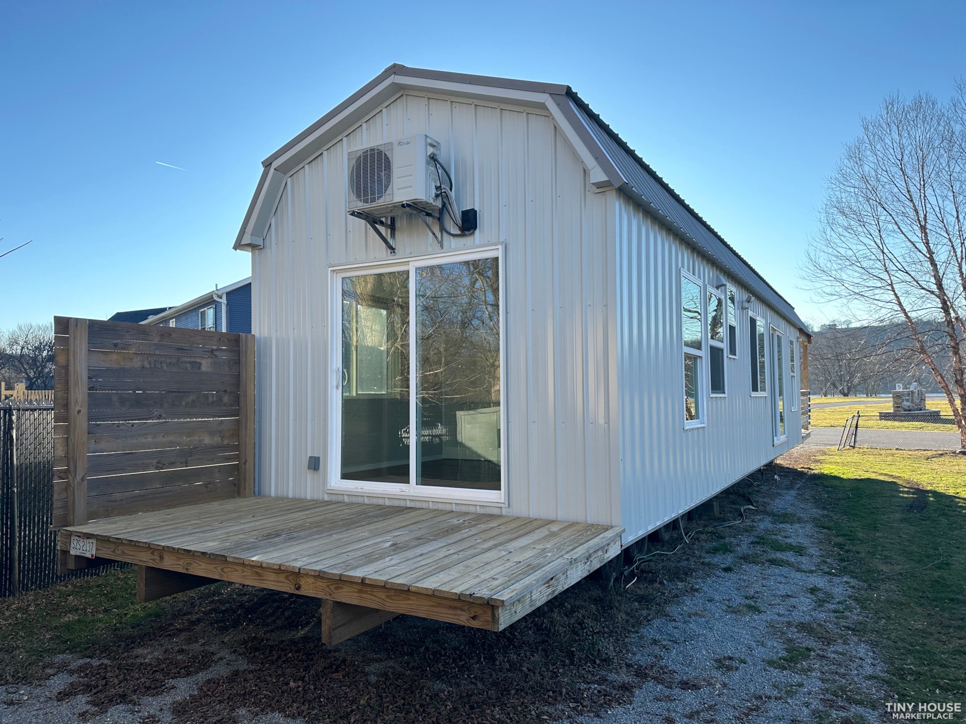 Cabin/Tiny Home on trailer - Ready to move - Image 2 Thumbnail