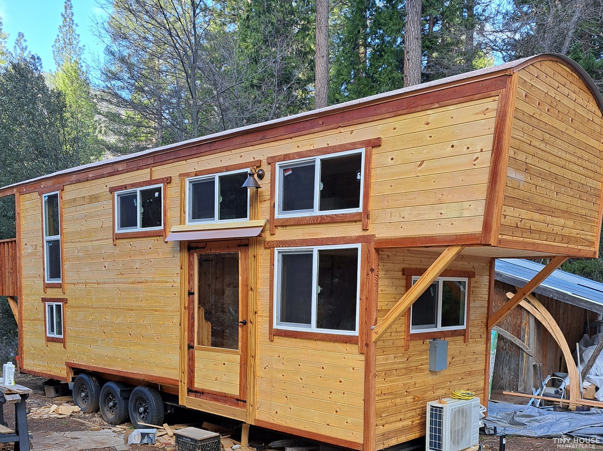 California  Caravan.    34 foot with deck