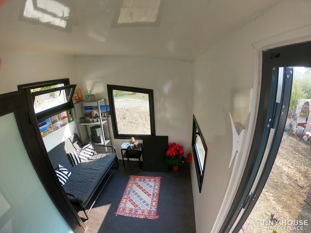 Casa Lokomotif Pellini Tiny House - Image 3 Thumbnail