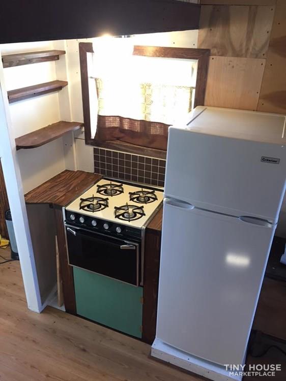 Cedar/Birch Tiny house on wheels loaded with packages - Image 3 Thumbnail
