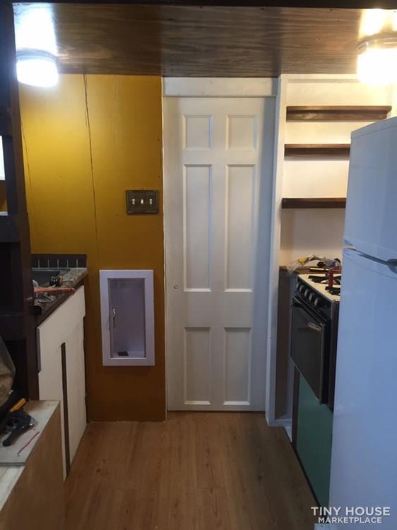 Cedar/Birch Tiny house on wheels loaded with packages - Image 4 Thumbnail
