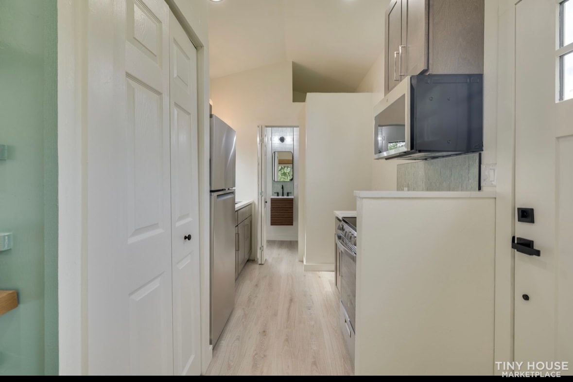 CedarNest-Modern Tiny House on Wheels. - Image 2 Thumbnail