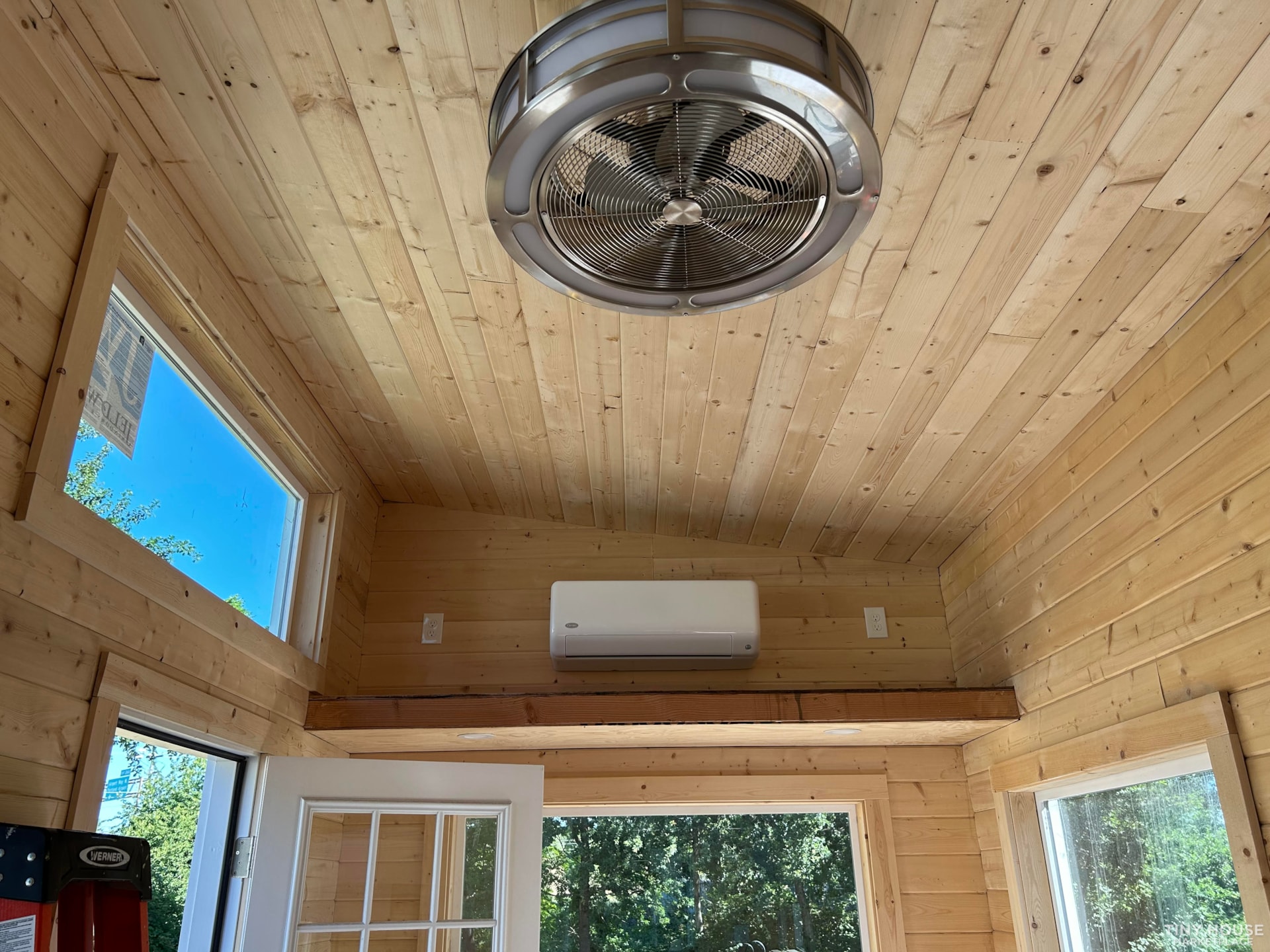 Certified 24' Tiny House - Image 4 Thumbnail