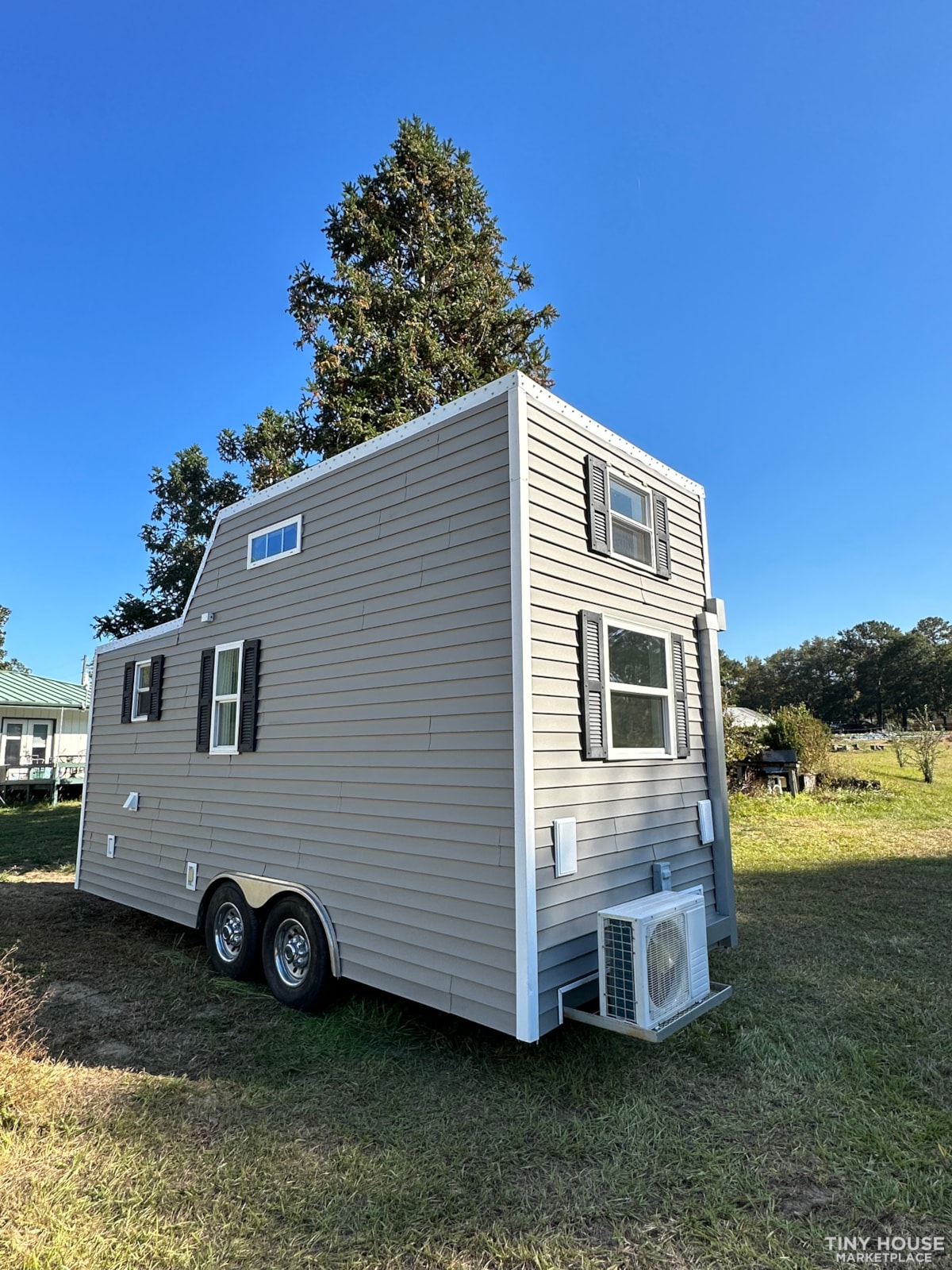 Charming 20' Tiny House on Wheels with Loft  - Image 3 Thumbnail