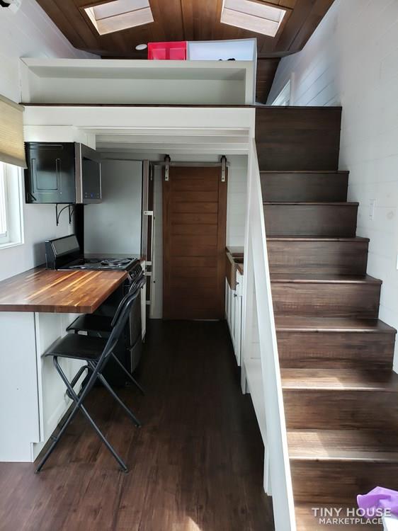 Charming 26 ft. Tiny house - Image 2 Thumbnail
