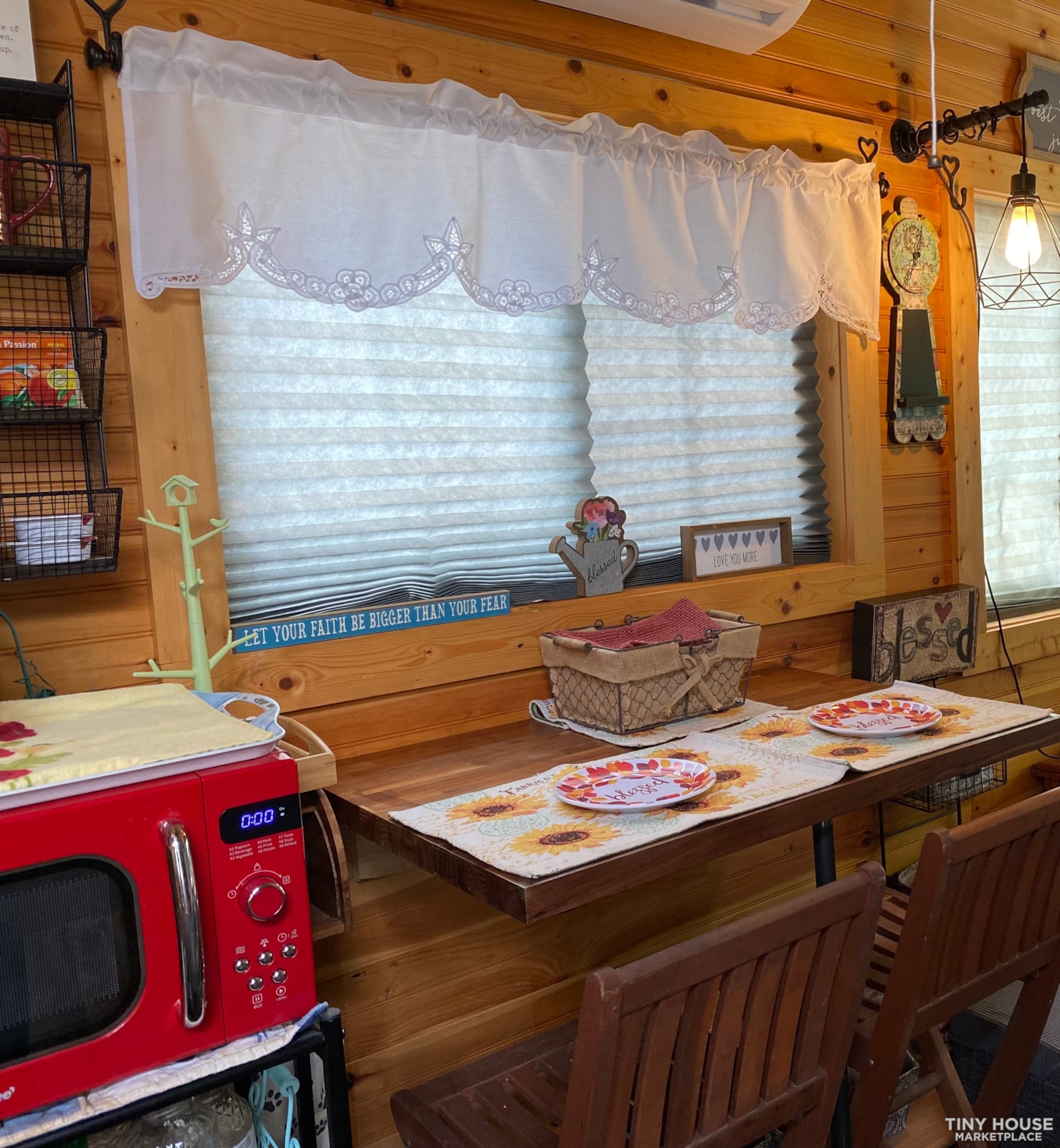 Charming custom built Tiny House with creek views  - Image 4 Thumbnail
