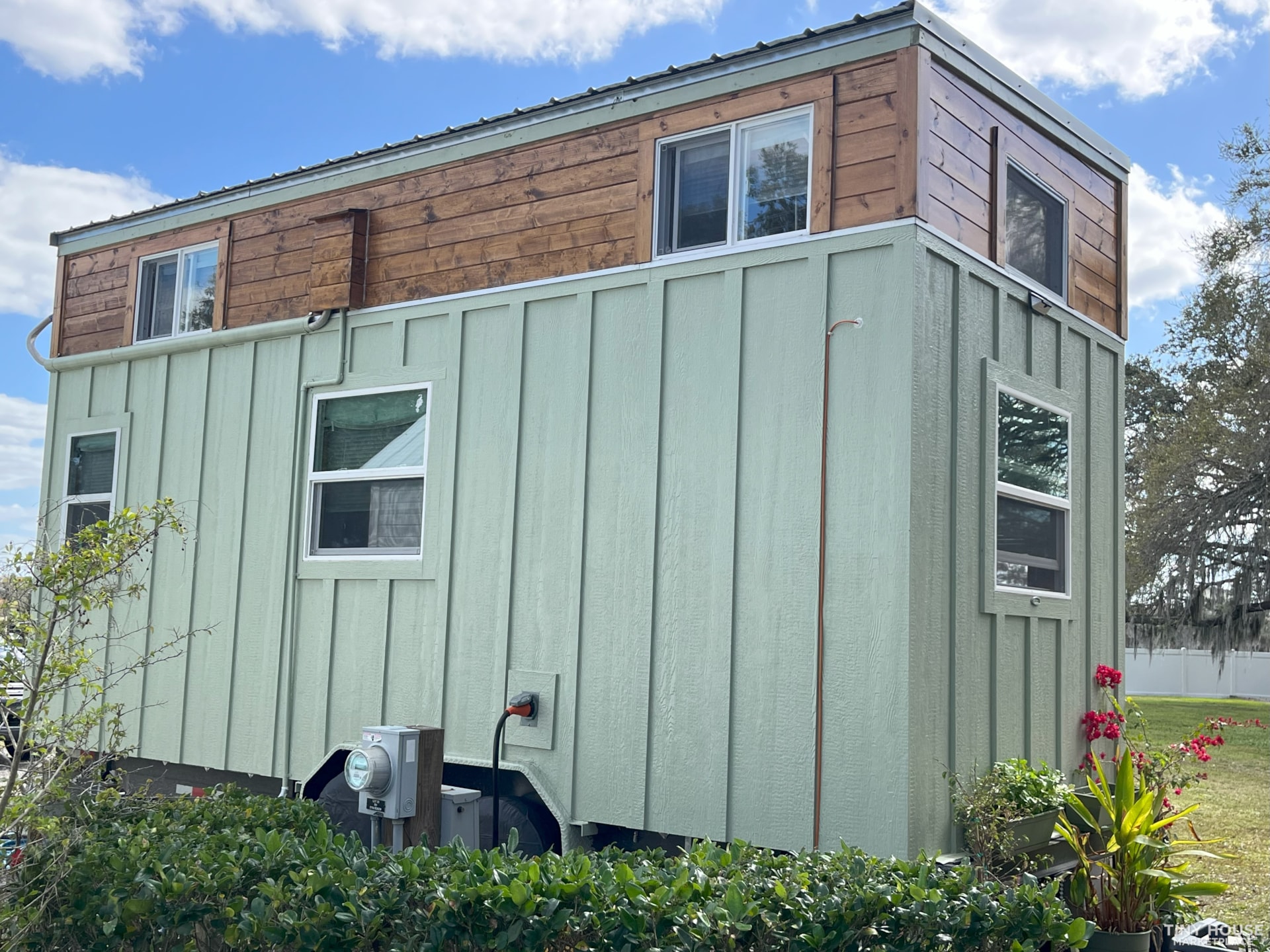 NEW PRICE! Charming, Move-In Ready Tiny House on Wheels For Sale - Image 3 Thumbnail