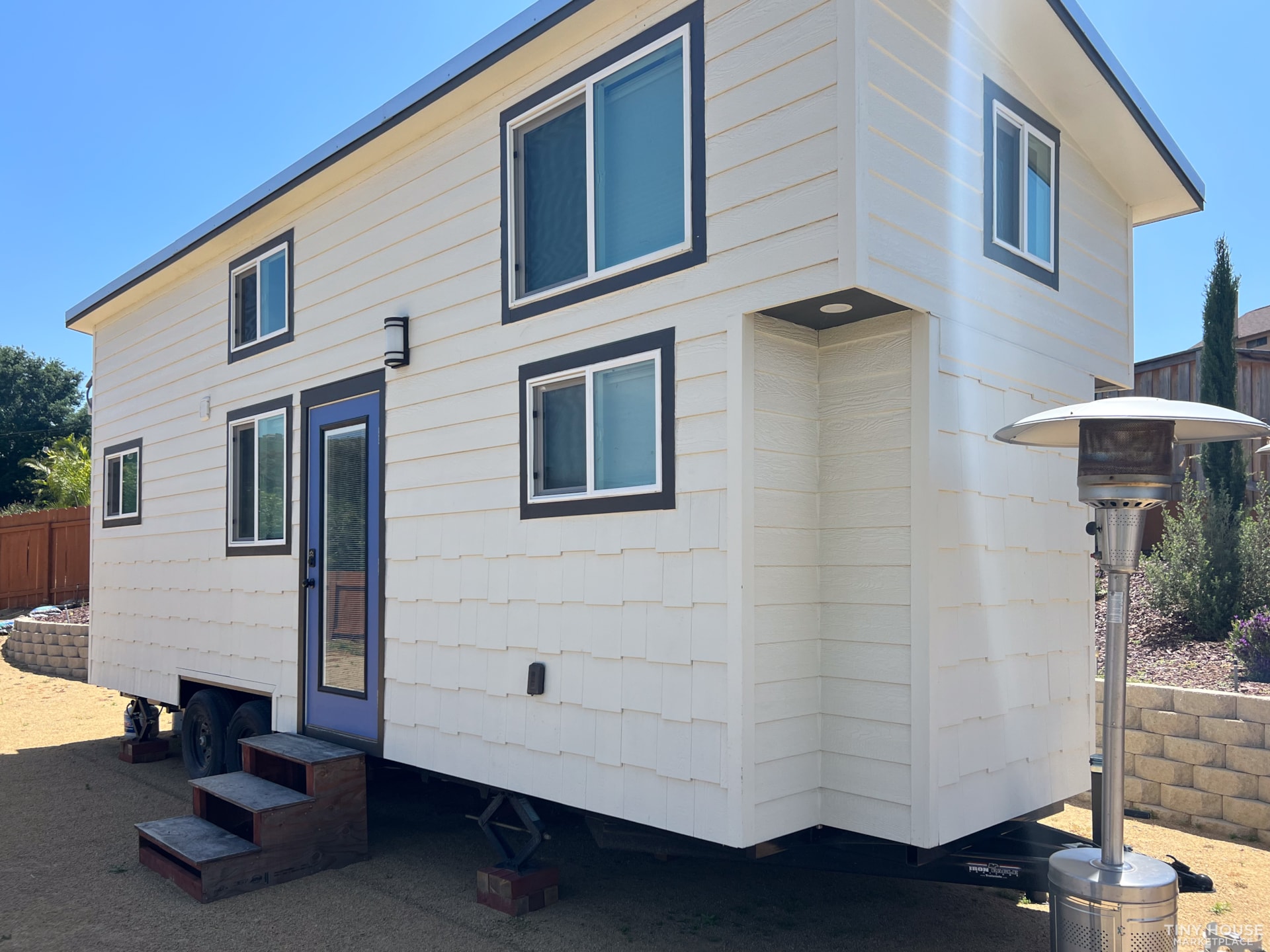Charming Tiny Home for you! - Image 2 Thumbnail