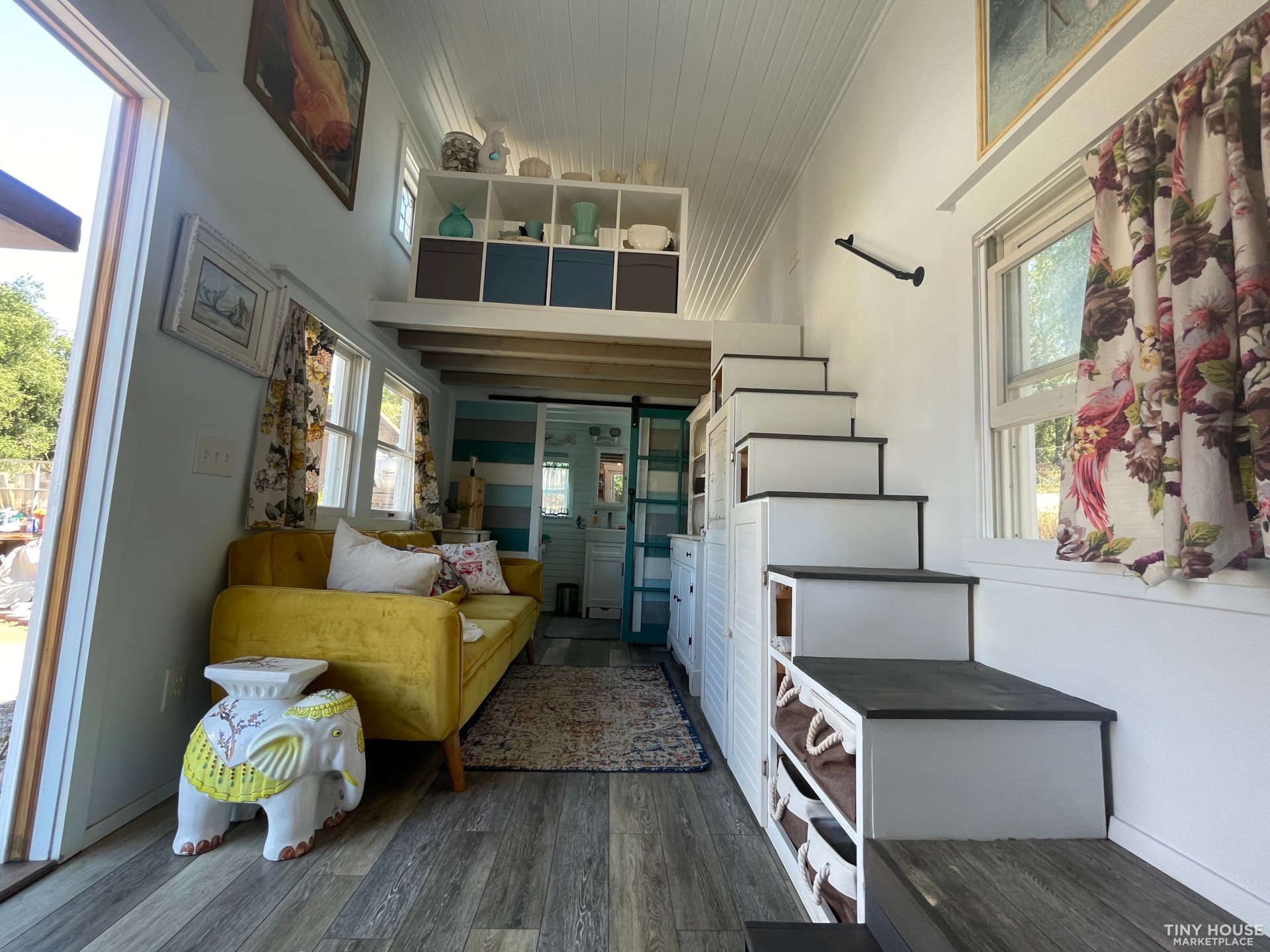 Charming & Vintage Tiny Home - 8ft Wide x 24ft Long - Image 2 Thumbnail