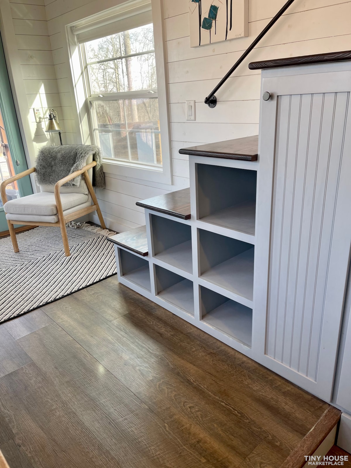 Chic Fully Furnished Tiny House - Image 2 Thumbnail