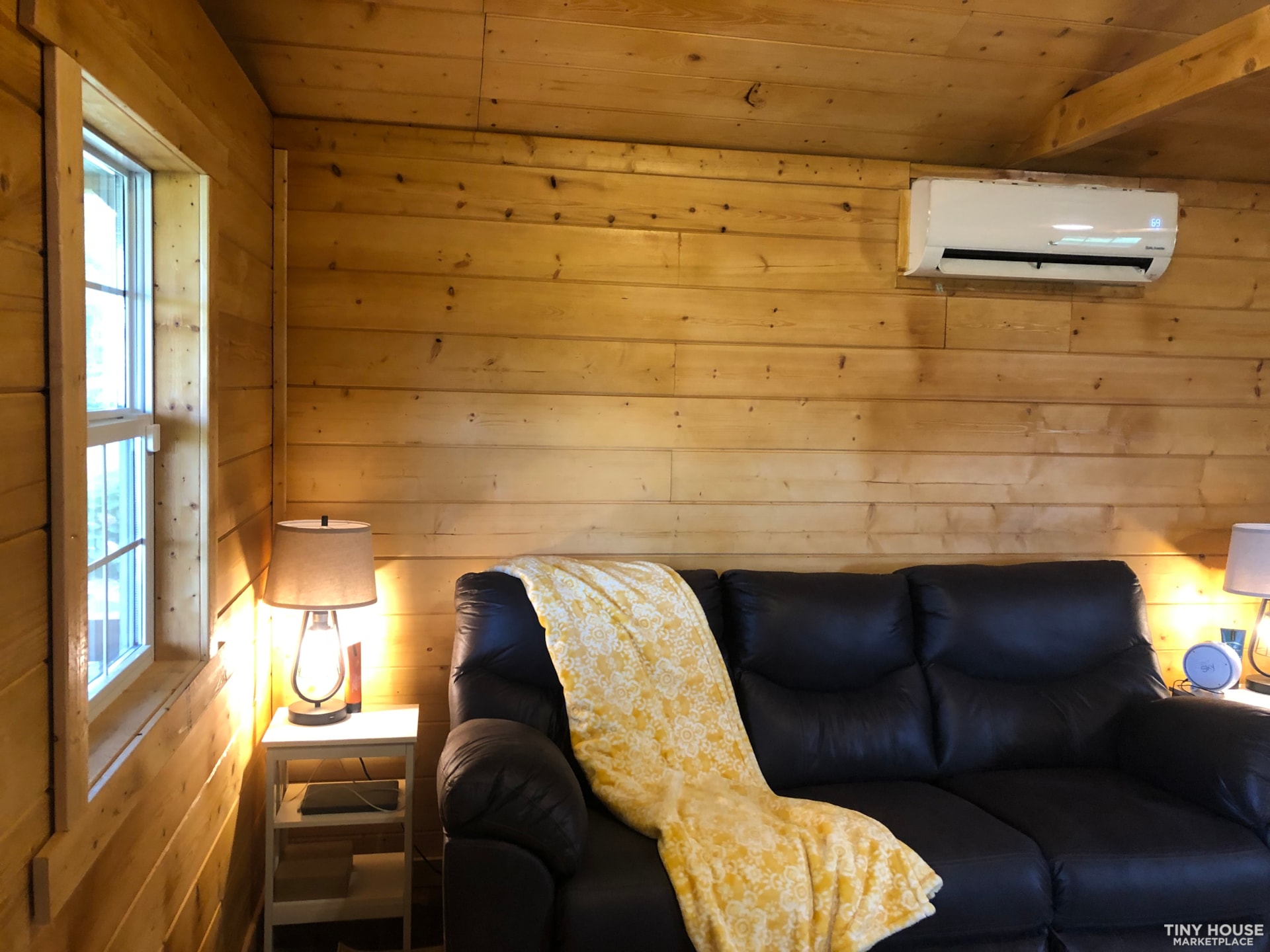Chic Tiny Home: Cozy, Stylish, Grounded - Image 3 Thumbnail