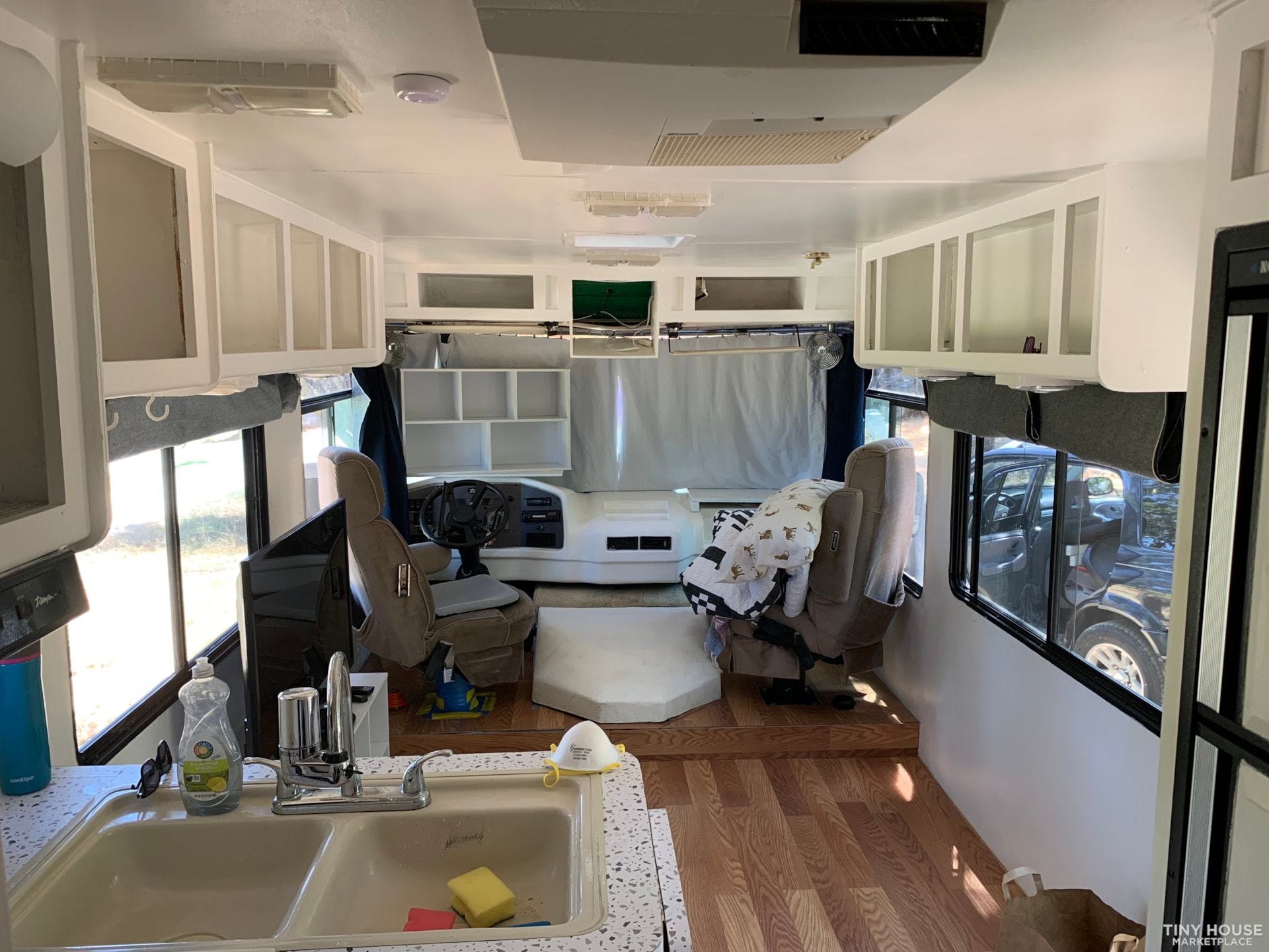 Clean, modern, renovated RV with loads of natural light. - Image 1 Thumbnail