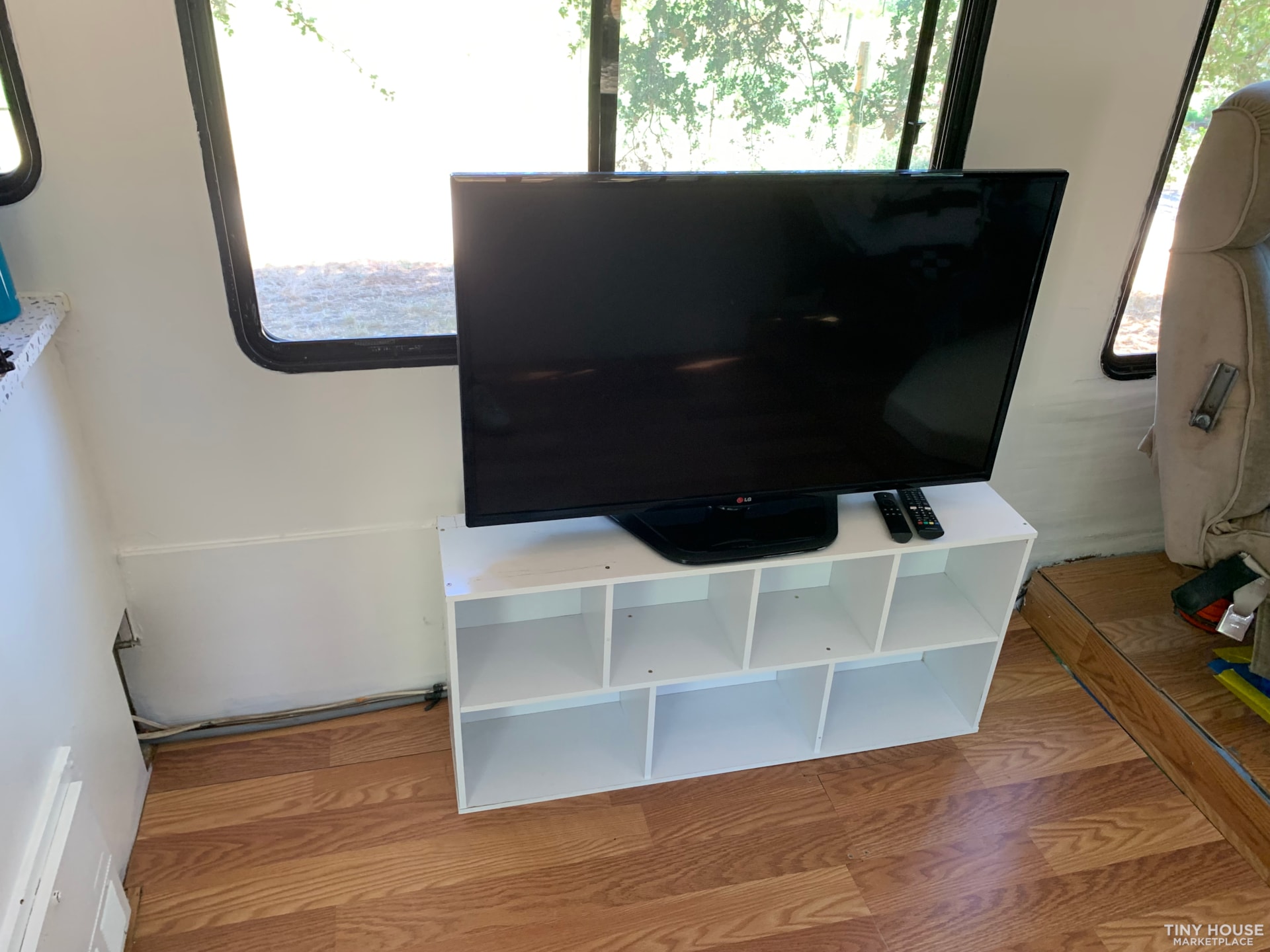 Clean, modern, renovated RV with loads of natural light. - Image 2 Thumbnail